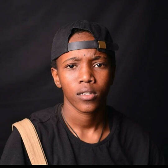 Lindelwa headshot